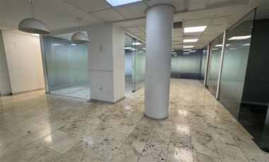 Local Comercial en Arriendo en Avenida Providencia / Andrés de Fuenzalida