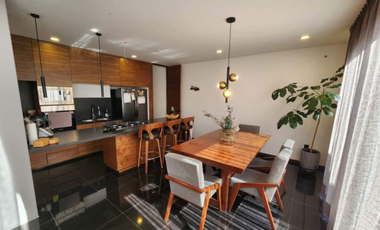 CASA EN VENTA EN MORELIA, LOMA ALTA TRES MARÍAS.