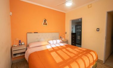 SE VENDE CASA A METROS DEL PARQUE FEDERAL