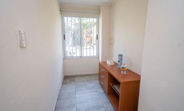 SE VENDE CASA A METROS DEL PARQUE FEDERAL