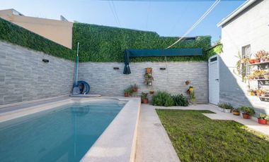 SE VENDE CASA A METROS DEL PARQUE FEDERAL