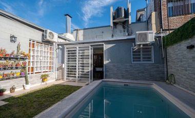 SE VENDE CASA A METROS DEL PARQUE FEDERAL