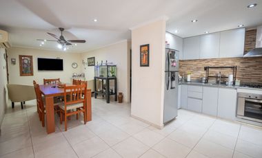 SE VENDE CASA A METROS DEL PARQUE FEDERAL