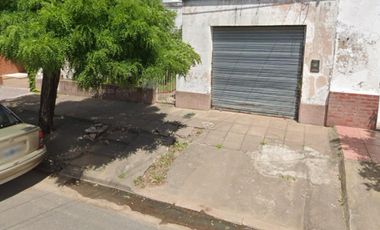 Casa a reciclar en venta - 3 Dormitorios 1 Baño - Salto