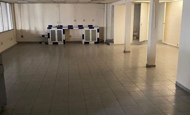 Venta/Renta bodega comercial, Lago Silverio, Mariano Escobedo