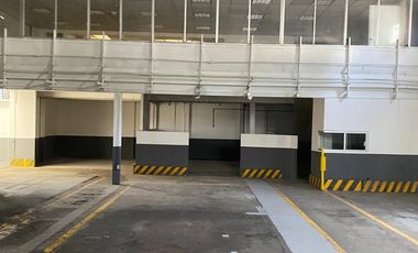 Venta/Renta bodega comercial, Lago Silverio, Mariano Escobedo