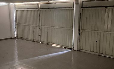 Venta/Renta bodega comercial, Lago Silverio, Mariano Escobedo