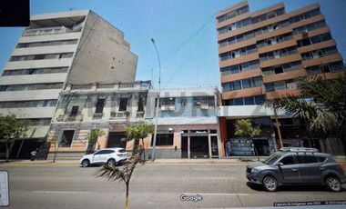 “Construye Alto, Invierte Inteligente: Centro de Lima. VENTA CASA COMO TERRENO