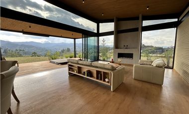 VENTA CASA EN PARCELACION EN EL RETIRO, SECTOR PANTANILLO