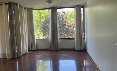 Pocuro  Llewellyn Jones , 2 estacionamientos, 2 bodegas.