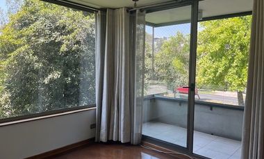 Pocuro  Llewellyn Jones , 2 estacionamientos, 2 bodegas.