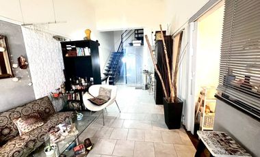 VENTA HERMOSO PH EN VILLA BALLESTER SIN EXPENSAS