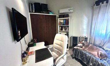 VENTA HERMOSO PH EN VILLA BALLESTER SIN EXPENSAS