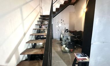 VENTA HERMOSO PH EN VILLA BALLESTER SIN EXPENSAS