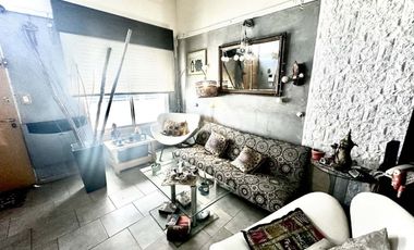 VENTA HERMOSO PH EN VILLA BALLESTER SIN EXPENSAS