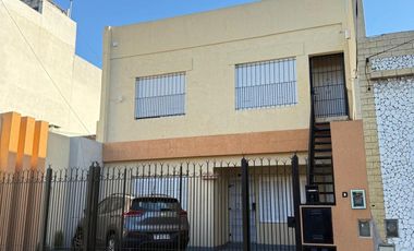 VENTA CASA MULTIFAMILIAR EN MATADEROS CON COCHERA