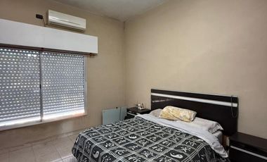 VENTA CASA MULTIFAMILIAR EN MATADEROS CON COCHERA