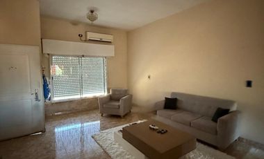 VENTA CASA MULTIFAMILIAR EN MATADEROS CON COCHERA