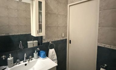 VENTA CASA MULTIFAMILIAR EN MATADEROS CON COCHERA