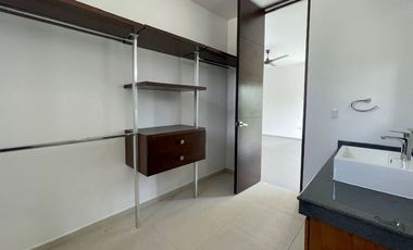 CASA EN VENTA EN PRIVADA RESIDENCIAL, CHOLUL, MÉRIDA