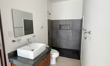 CASA EN VENTA EN PRIVADA RESIDENCIAL, CHOLUL, MÉRIDA