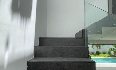 CASA EN VENTA EN PRIVADA RESIDENCIAL, CHOLUL, MÉRIDA