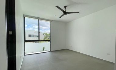 CASA EN VENTA EN PRIVADA RESIDENCIAL, CHOLUL, MÉRIDA