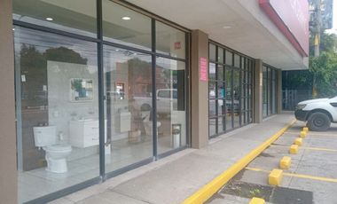 Excelente local comercial en Xalostoc