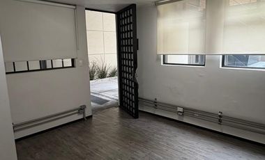 EXCELENTE OFICINA EN PLANTA BAJA  DE 40 M2 EN SATELITE