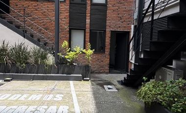 EXCELENTE OFICINA EN PLANTA BAJA  DE 40 M2 EN SATELITE