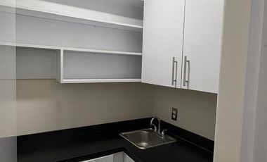 EXCELENTE OFICINA EN PLANTA BAJA  DE 40 M2 EN SATELITE