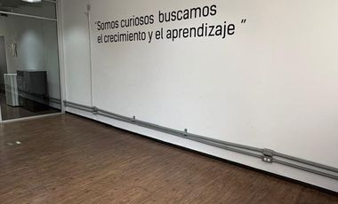 OFICINA EN RENTA 45M2 CON TERRAZA EN SATELITE