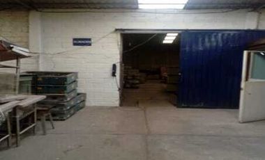 Bodega industrial frente a zona industrial Lerma excelente ubicación