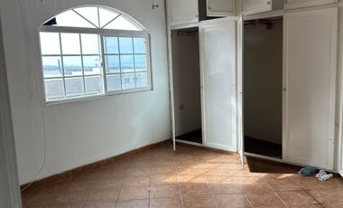 CASA EN VENTA HABITACIONAL O PARA NEGOCIO