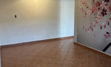 CASA EN VENTA HABITACIONAL O PARA NEGOCIO