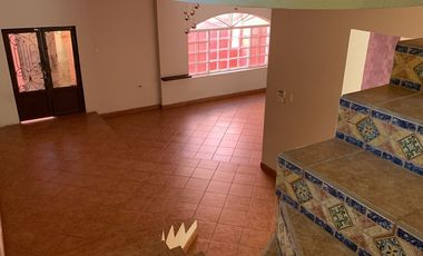CASA EN VENTA HABITACIONAL O PARA NEGOCIO