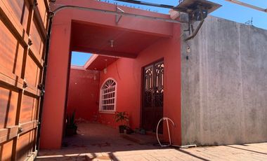 CASA EN VENTA HABITACIONAL O PARA NEGOCIO