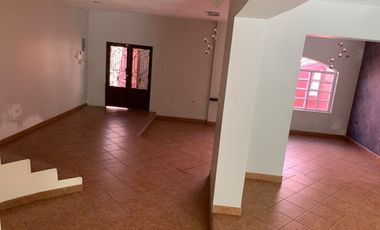 CASA EN VENTA HABITACIONAL O PARA NEGOCIO