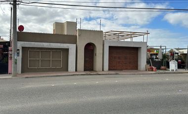 CASA EN VENTA HABITACIONAL O PARA NEGOCIO