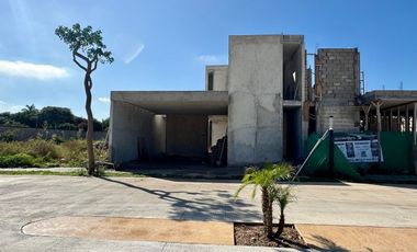 CASA EN VENTA MERIDA, XCANATUN, PRIVADA ADANA, MOD. ARENA, FEBRERO 2026.