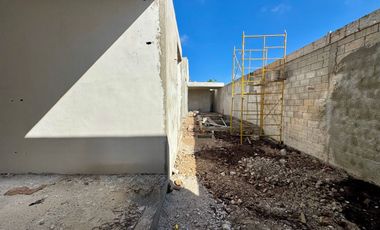 CASA EN VENTA MERIDA, XCANATUN, PRIVADA ADANA, MOD. ARENA, FEBRERO 2026.