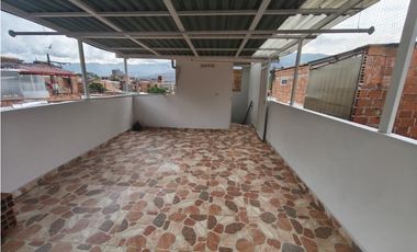 CASA EN VENTA UBICADA EN ARANJUEZ CON ACABADOS MORDERNOS