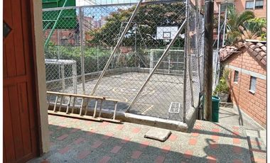 Casa en Sabaneta en unidad cerrada cerca a Mayorca