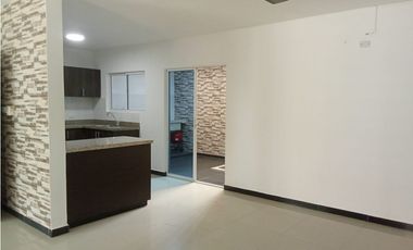 SE ARRIENDA CASA FAMILIAR EN CONJUNTO CERRADO, SANTA MARTA