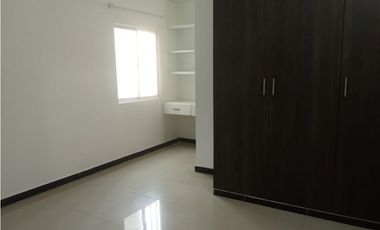 SE ARRIENDA CASA FAMILIAR EN CONJUNTO CERRADO, SANTA MARTA