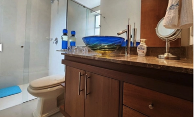 Venta apartamento El Poblado, El Tesoro: con terraza y cine privado.