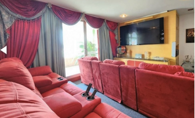 Venta apartamento El Poblado, El Tesoro: con terraza y cine privado.