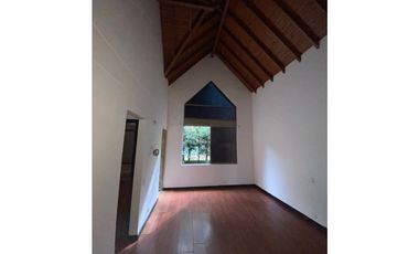 COMPRA ESTA HERMOSA CASA EN VENTA EN SURAMERICA MUY PRIVADA