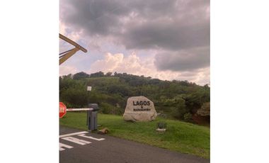 LOTE EN VENTA EN LAGOS DE MARACAIBO-VIA TIENDA NUEVA