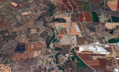 CASA A LA VENTA EN COLONIA ARNADAS CENTRO, FRACCIONAMIENTO TIERRA ROJA, ARANDAS, JALISCO, A 10 MINUTOS DE LA ZONA CENTRO.